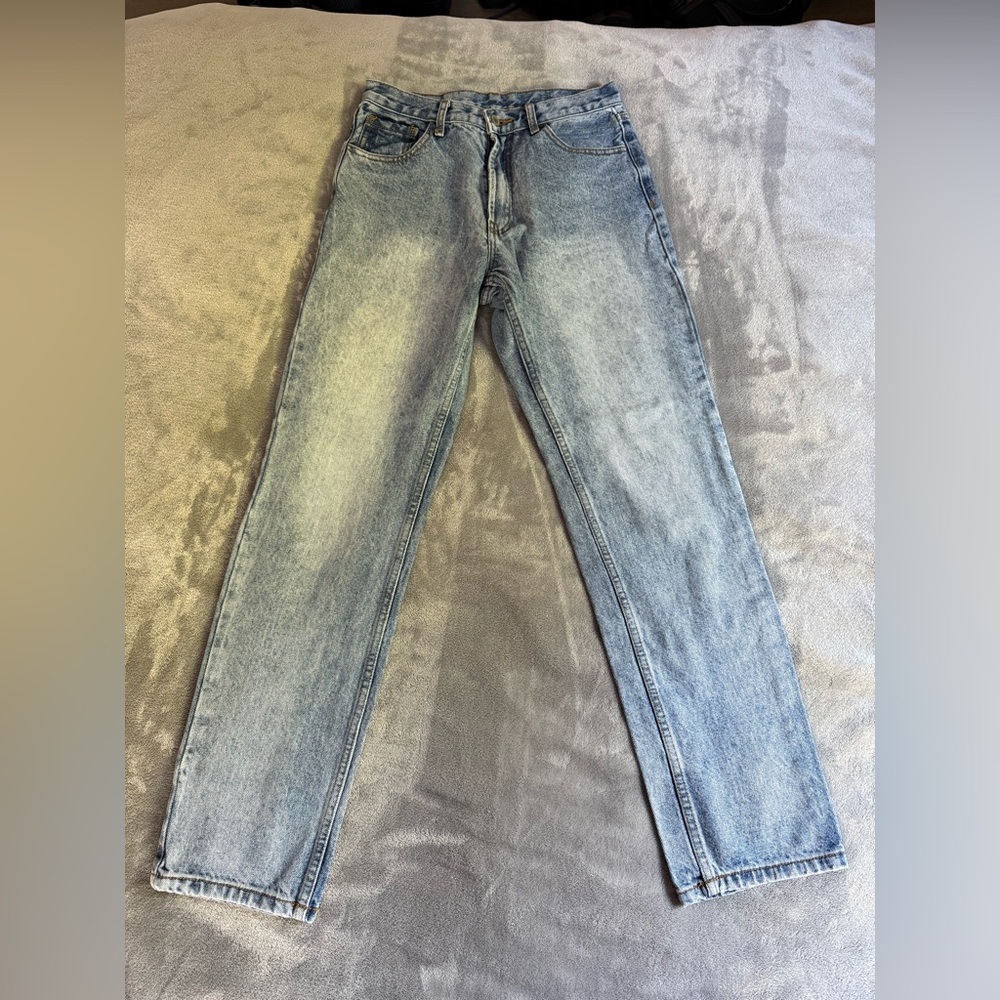 Brandy Melville John Galt Light Wash Jeans